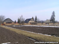 Špaletové stodoly v hanáckém skanzenu Příkazy u Olomouce