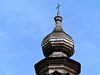 Cibulová střecha - Střecha cibulového tvaru u věže kostela, kaple nebo zámku a opatřená šindelem, taškami nebo plechovou krytinou.
